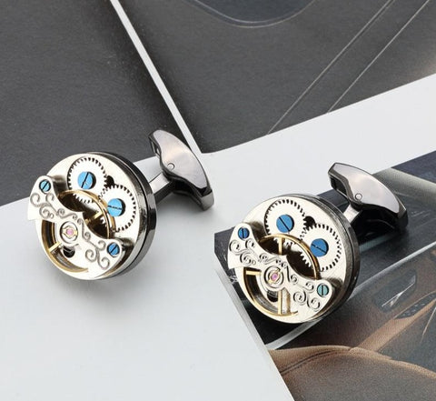 La Montre et le Bouton de Manchette, une association inhabituelle